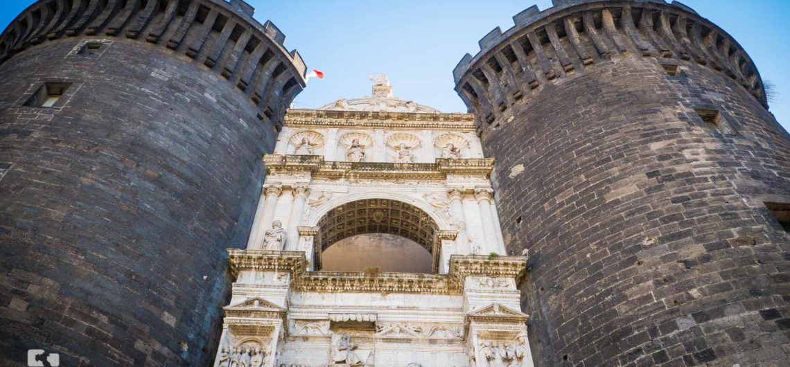 Castle Nuovo - Marble decorated entrance